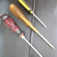 ابزار پیچ گوشتی چهارسو و دو سو برند در حد