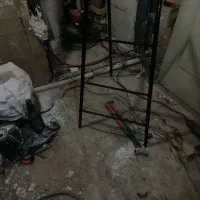 فروش یک عدد چهارپایه