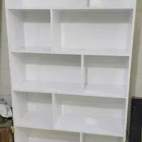 کتاب خونه جدید ایستاده
