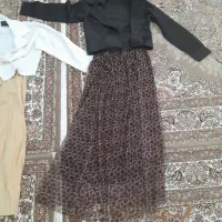 دودست دامن وکت ۲بار استفاده شده.همراه شومیز