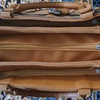 کیف|کیف، کفش، کمربند|صحنه, |دیوار
