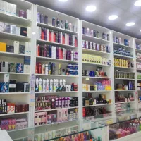فروشنده خانم