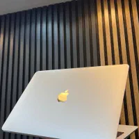 مک بوک ایر نقرهایMacBook air M1 silver