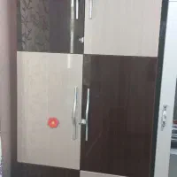 کمد یا جاکفشی هایگلاس