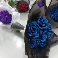 دسته گل ابی روبانی