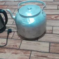 کتری بزرگ و چای ساز
