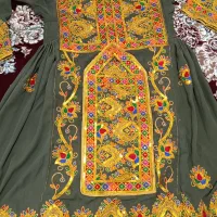 لباس بلوچی به همراه شال