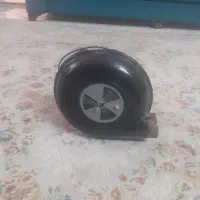 یک عدد منقل کبابی و یک عدد فن ۴ اینچ