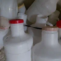 دبه عسل و ۲۰ لیتری