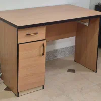میز کامپیوتر