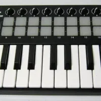 میدی کنترلر Novation Launchkey Mini MK2