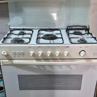 اجاق گاز ۵ شعله ایران شرق با فر  سالم و تمیز