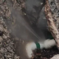 تشخیص ترکیدگی لوله نشتیابی رفع نم ورطوبت تصویری