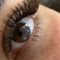 اکستنشن لیفت کاشت مژه رنگ کراتین میکرو فیشیال ناخن