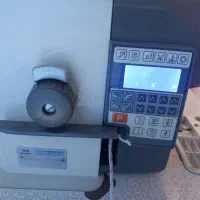 یک دستگاه چرخ‌خیاطی   جمسی فول کامپیوتری