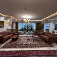 آپارتمان۱۳۵متری۲خواب/نوساز/تجهیز شده/ مثلث طلایی