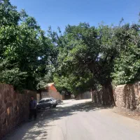 600متر فشند کوچه باغ سنگ میان آب برق گاز