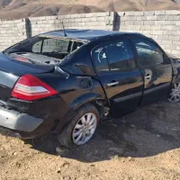 مگان ۲۰۰۰ مدل ۹۱ چپی ،توافقی