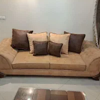 مبلمان ۷ نفره با میز وسط و دوتا میز عسلی