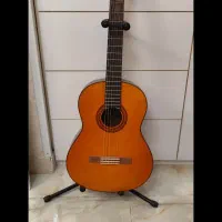 گیتارc70یاماها به همراه هاردکیس چرمی