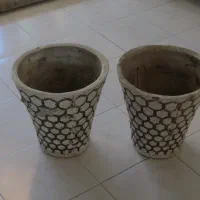 چند عدد گلدون بزرگ