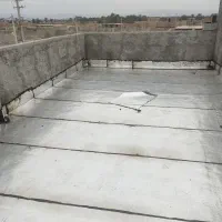 ایزوگام وبنای سیاه وسفید