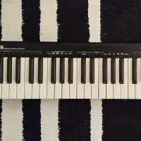 میدی کیبورد Alesis Q49 - میدی کنترلر السیس کیو