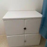 پا تختی سفید نو‌نو