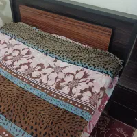 تختخواب با تشک و میز آرایش