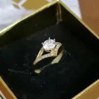 حلقه ی تک نگین طلا