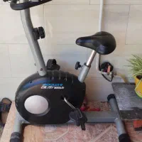 دستگاه ورزشی تردمیلِ دوچرخه