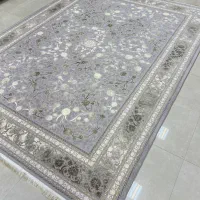 تعویض فرش کارکرده بانو در نمایشگاه بزرگ فرش حدادی
