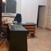 ۷۰ متر اداری بر گلبرگ