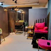 صندلی شاه نشین پدیکور