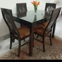 میز ناهار خوری