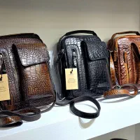 مدرن و شیک کیف دوشی،اداری،موبایل چرم اصل فقط ۳/۹۵۰