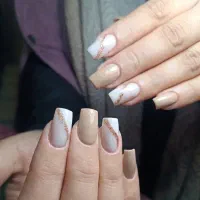 خدمات حرفه ای ناخن با تخفیف ویژه