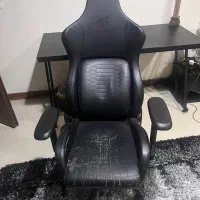 صندلی گیمینگ razer iskur v2