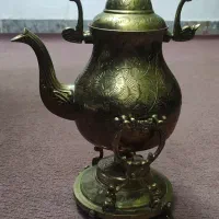 قوری برنجی قلم کاری شده هندی با مخزن الکلی برنجی
