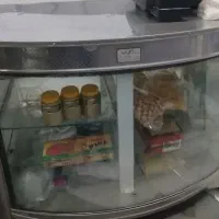یخچال البرز و پیشخوان