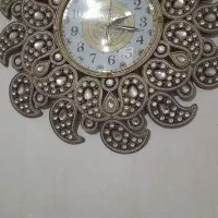 ساعت دیواری سالم