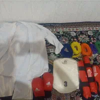 لباس و لوازم کامل کاراته مفت