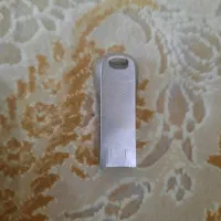 فلش ۶۴ گیگ
