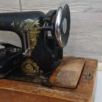 چرخ خیاطی قدیمی