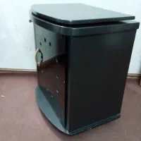 میز تلویزیون قدیمی چرخ‌دار