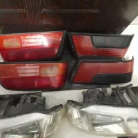 چراغ جلو و جلو پنجره ای