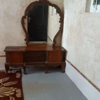 میز و اینه