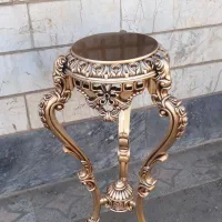 میز کنارسالنی