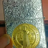 زیپو نقره ای