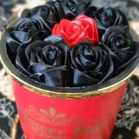 انجام سفارشات باکس گل جاودان